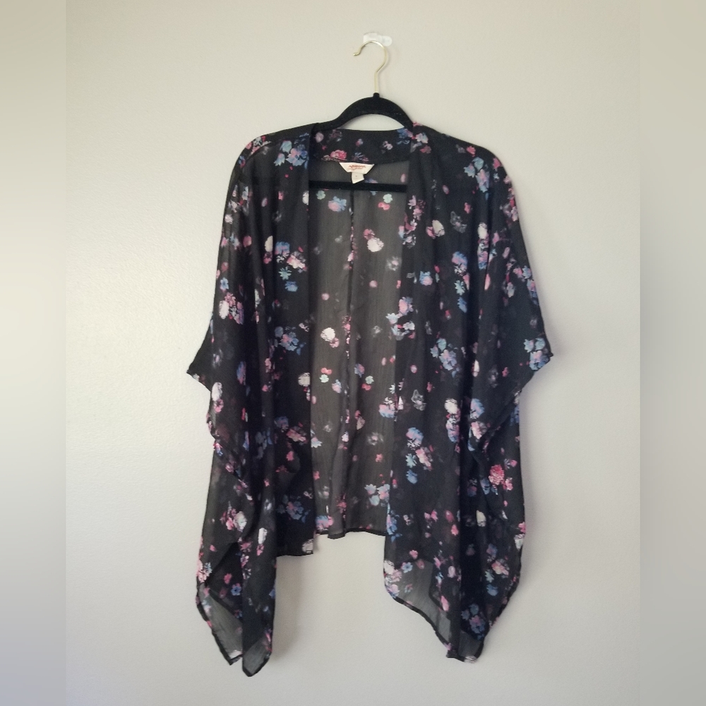 Arizona Jean Co. Floral Cover Up Shirt (Sz. M-L, real fit: one size fits most)